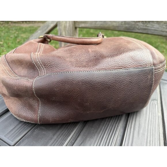 Fossil leather shoulder bag. Tear in liner - Picture 15 of 16